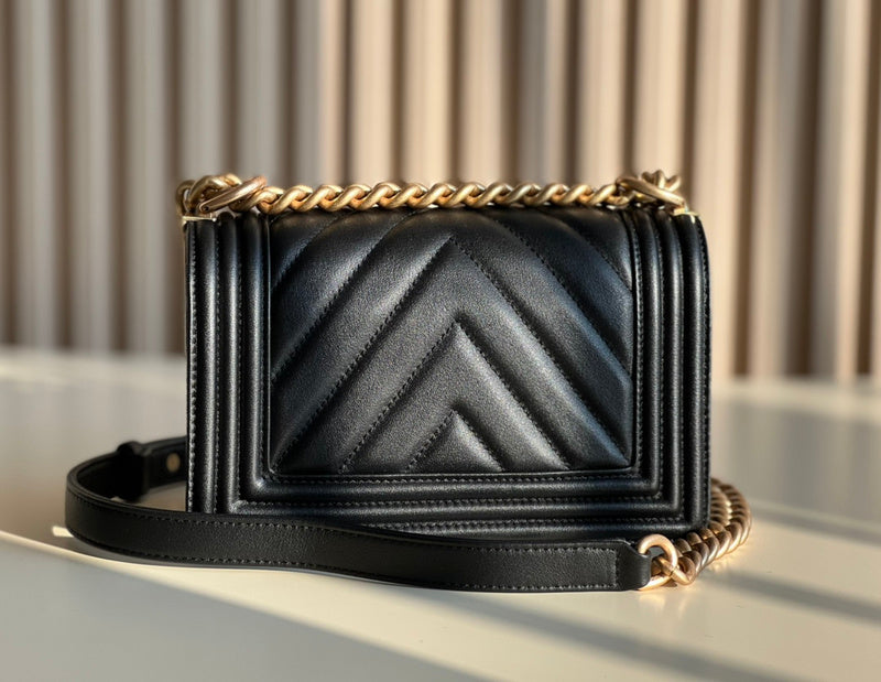  handbag, mid everyday style, image 2