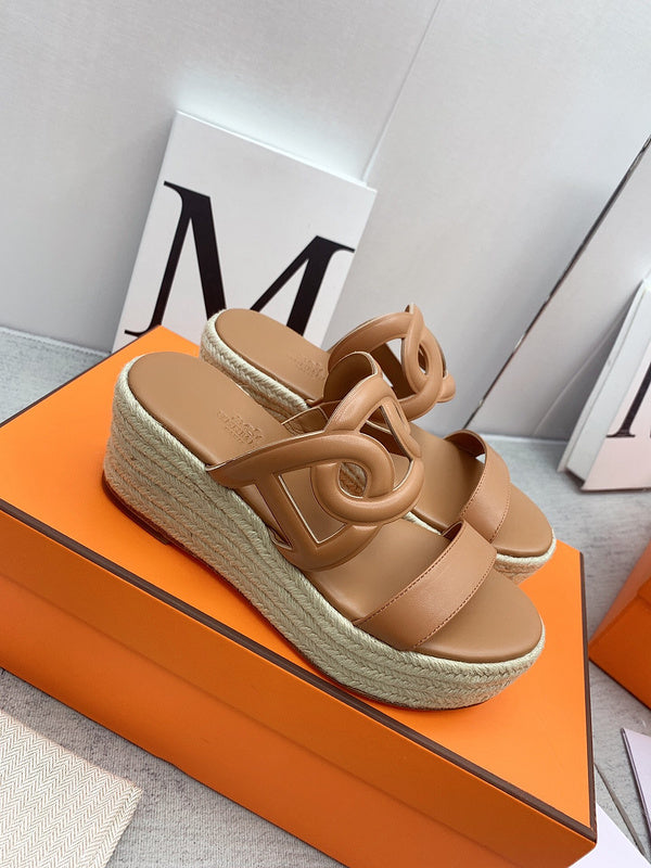 Hermes shoes Style 307 - top view showing design