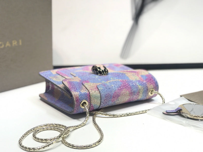 Statement Vegan Leather Handbag - Everyday Elegance | Women's Fashion Handbag #1787 - hardware and detail close-up (image 5) of designer-inspired handbag