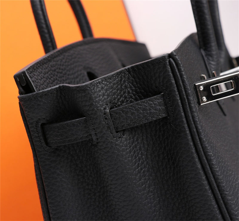 Versatile handbag styled for everyday wear