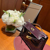  Refined shoulder bag carried on shoulder 34