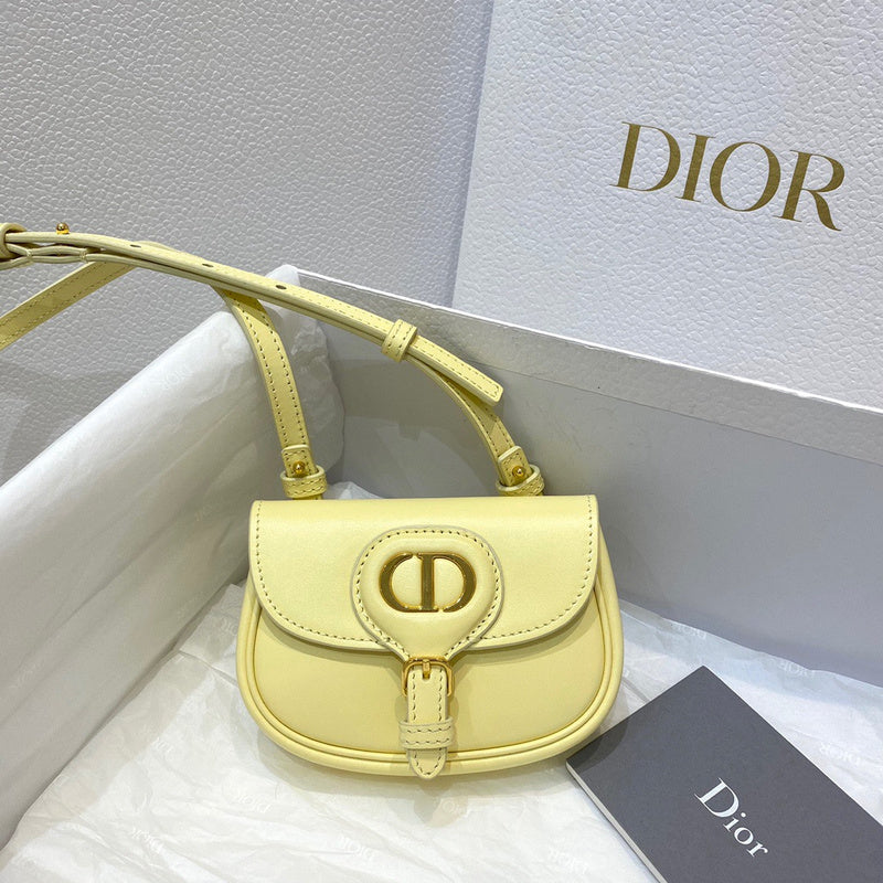 Front view of statement structured women's handbag – women's designer-style accessory