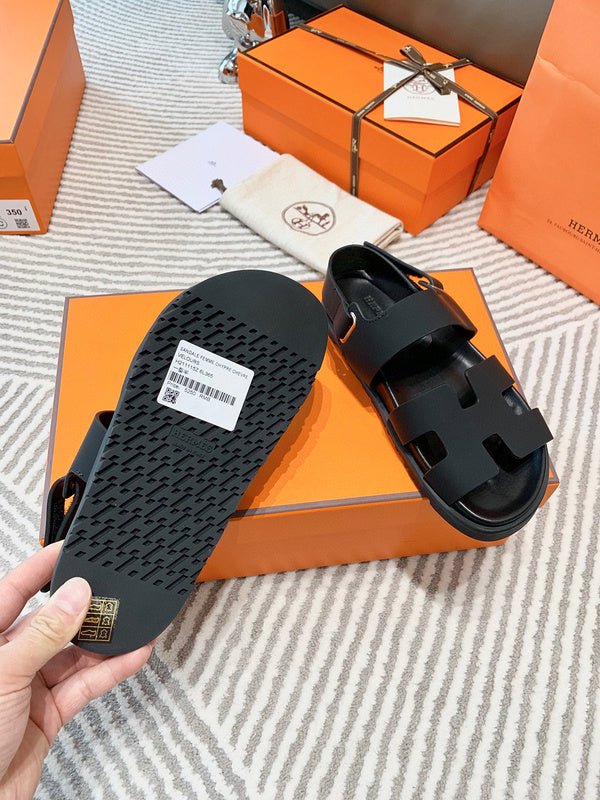 Hermes sandals Style 217 - logo and branding close-up