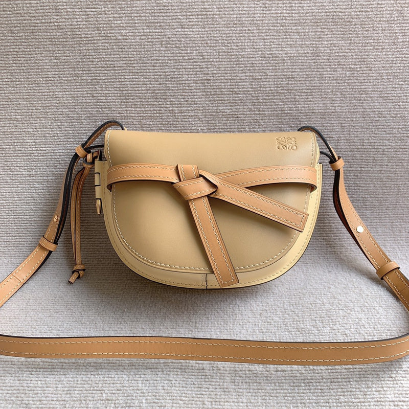 Ziva's Charm handbag – side angle view (25cm*18cm*12cm)
