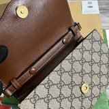Close-up detail of sleek structured women's handbag – women's everyday handbag