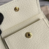 Close-up detail of premium sleek women's handbag – women's everyday handbag
