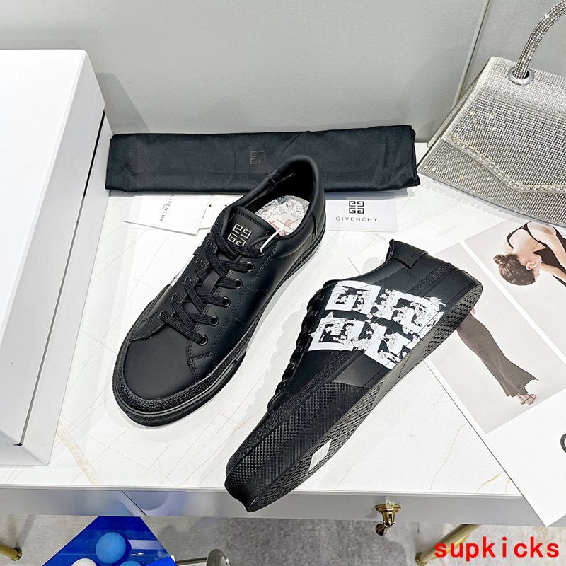Givenchy shoes Style 047 - packaging and accessories