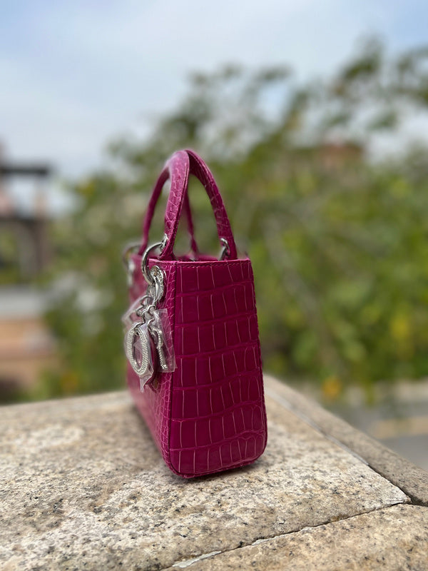 Close-up detail of everyday-luxe structured women's handbag – women's everyday handbag