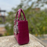 Close-up detail of everyday-luxe structured women's handbag – women's everyday handbag