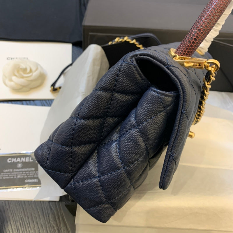  women's handbag, mid design, view 9