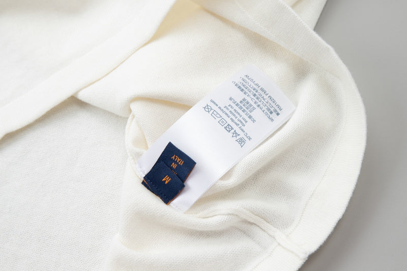 Side profile of Louis Vuitton cotton t-shirt with relaxed-fit cut