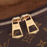  shoulder bag close-up of hardware and finish