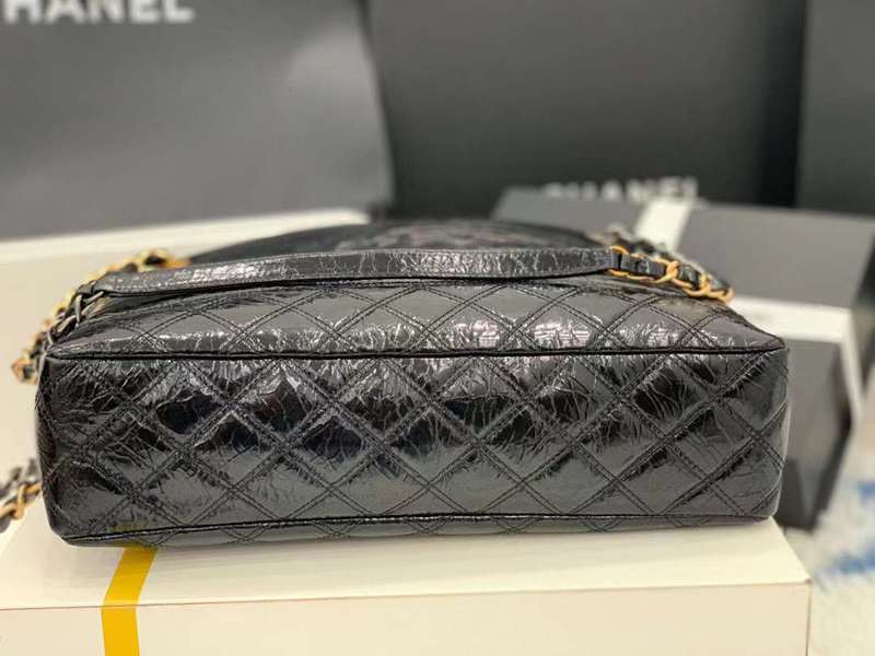 Zivas Charm Chic Craftsmanship Luxury Handbag (Structured Everyday Essential) – Full Silhouette
