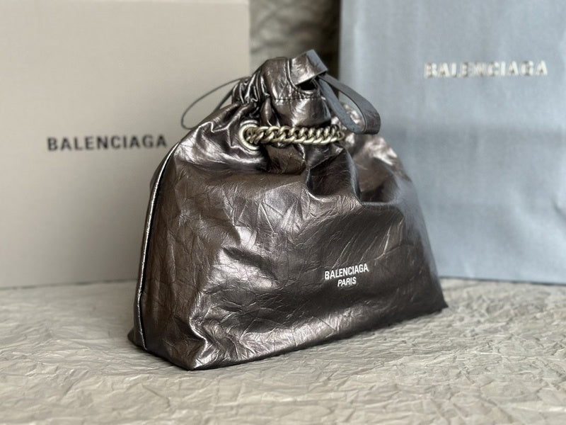 Zivas Charm Timeless Appeal Statement Handbag (Structured Everyday Essential) – Lifestyle Shot