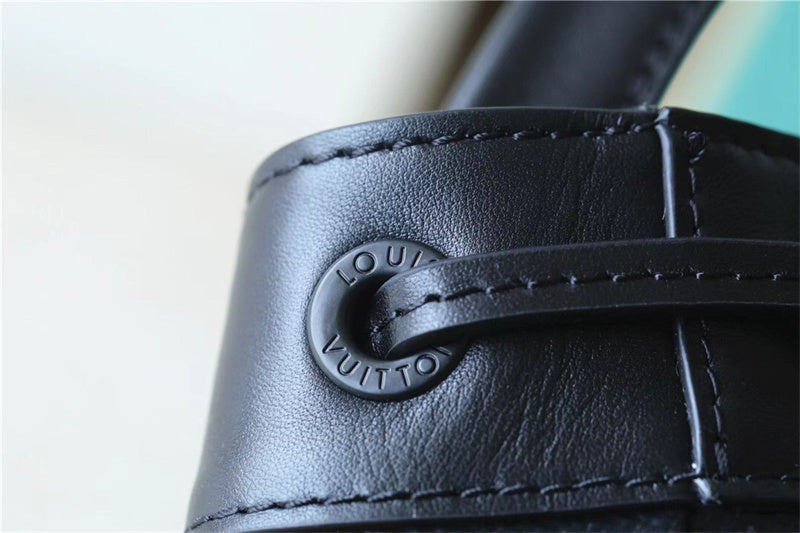  everyday bag interior and compartment view 9