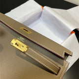  clean-lined carryall bag detail view showing craftsmanship 26
