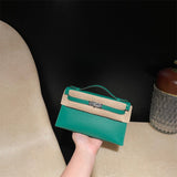  shopper bag interior and compartment view 27