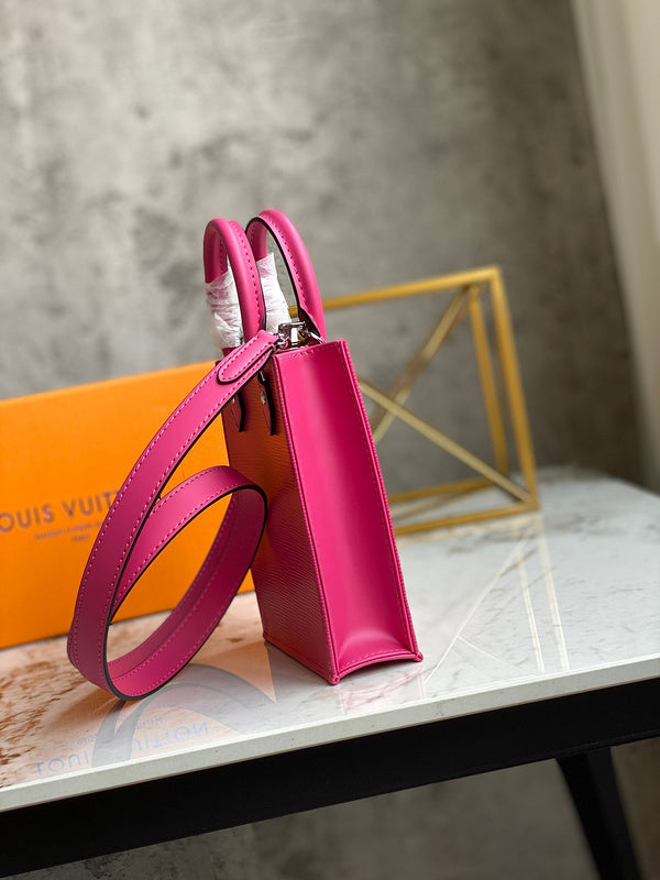 Close-up detail of everyday-luxe classic women's handbag – women's statement bag