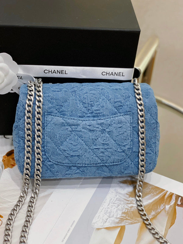 mid purse view 4