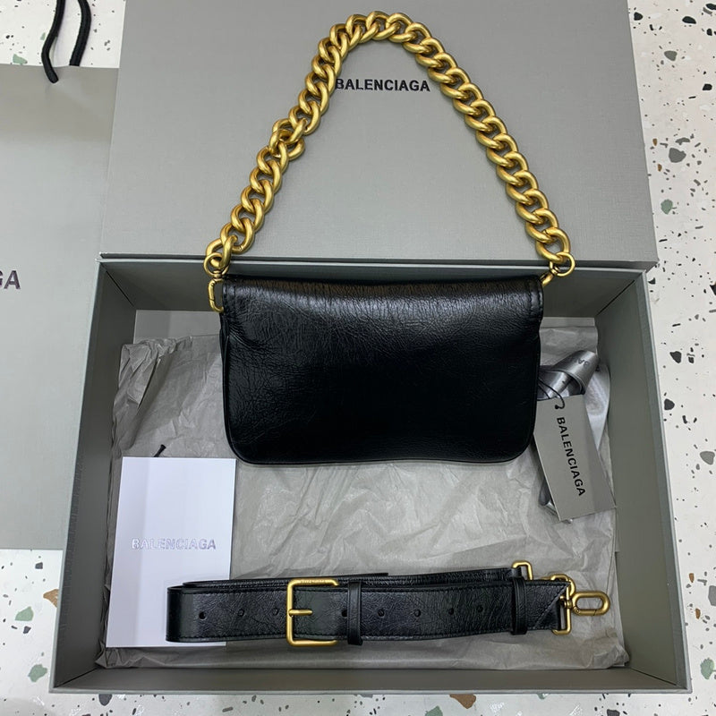 Zivas Charm Everyday Sophistication Statement Handbag (Signature Shape & Finish) – Styled Look