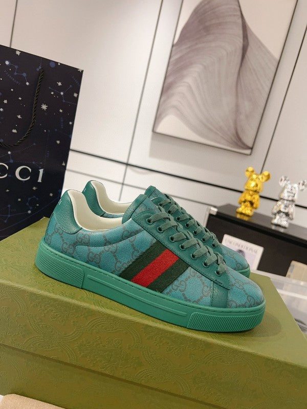 Gucci bold contrast luxury sneakers view 9 minimalist modern build