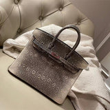  Effortless tote bag carried on shoulder
