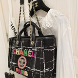 Zivas Charm Timeless Appeal Designer Handbag (Everyday Luxury Essential) – Detail View