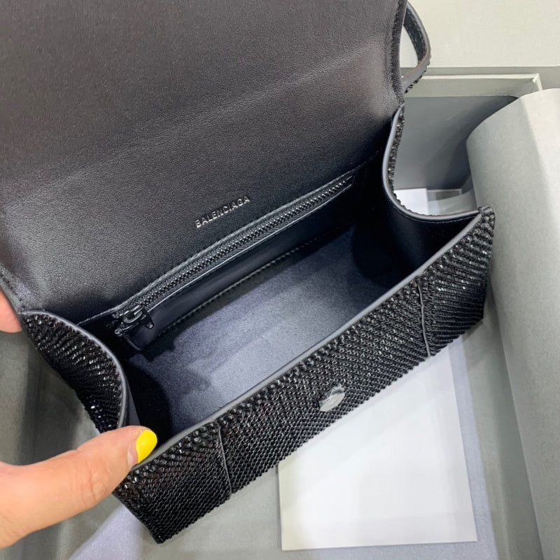 Elegant Premium PU Leather Handbag - Statement Silhouette | Women's Fashion Handbag #540 - alternate angle view (image 8) of designer-inspired handbag