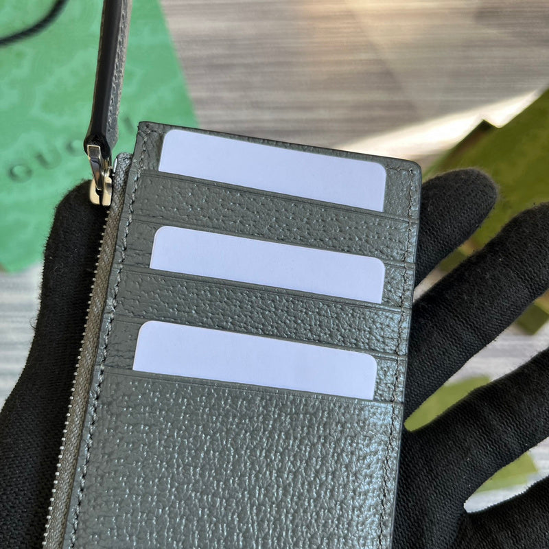 Styled lifestyle shot of premium signature women's handbag – women's everyday handbag