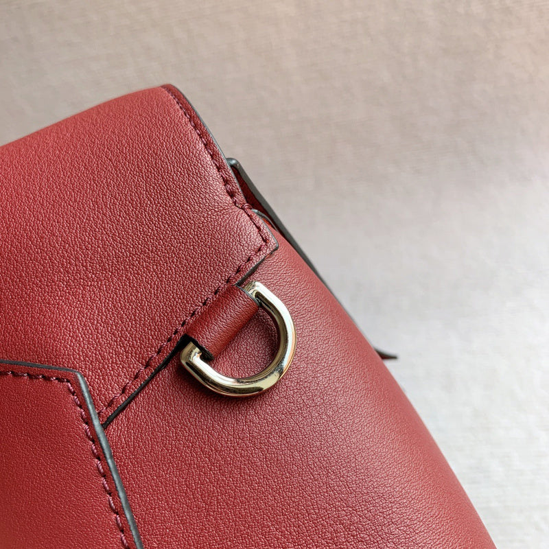 Ziva's Charm handbag – interior view (28cm*12cm*11cm)