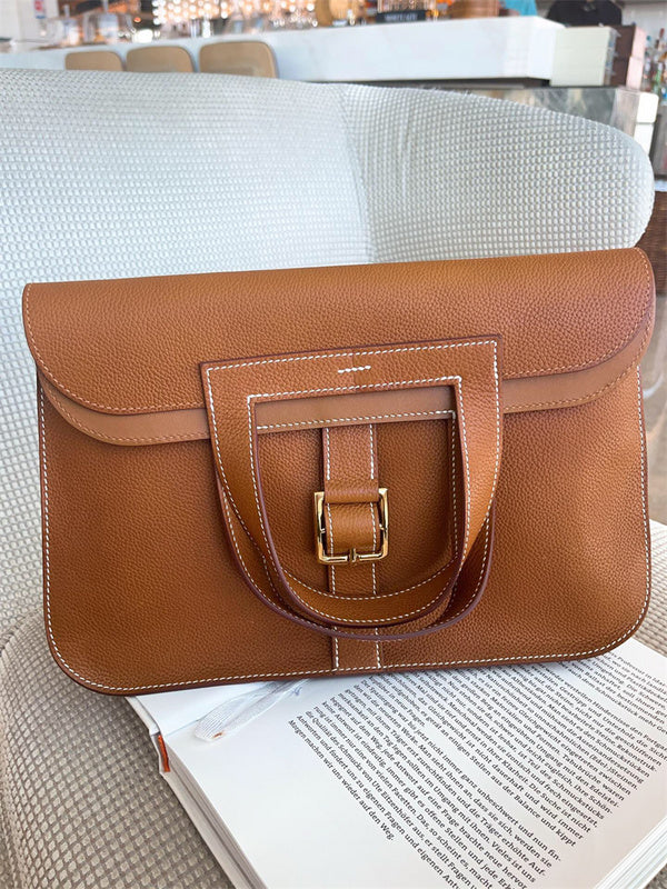  Minimalist handbag front view 7