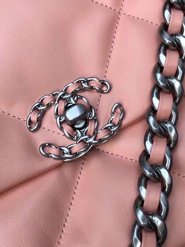  spacious purse view 6