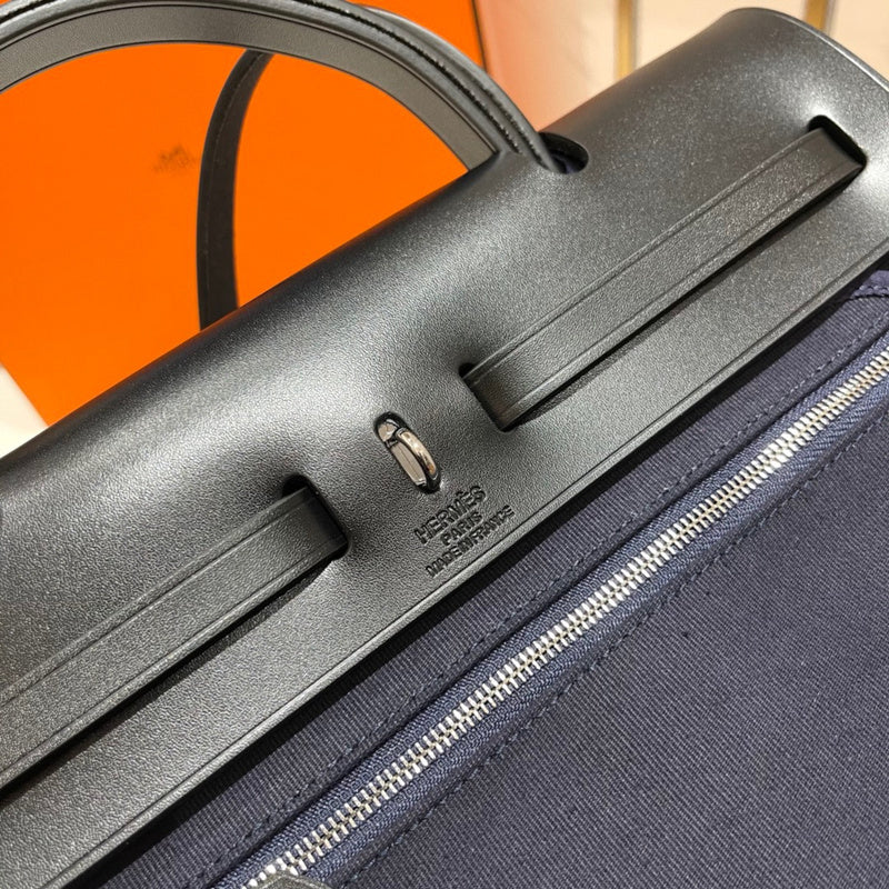 Interior view of streamlined premium bag