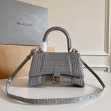 Zivas Charm Modern Edge Premium Handbag (Designer-Inspired Craftsmanship) – Front View
