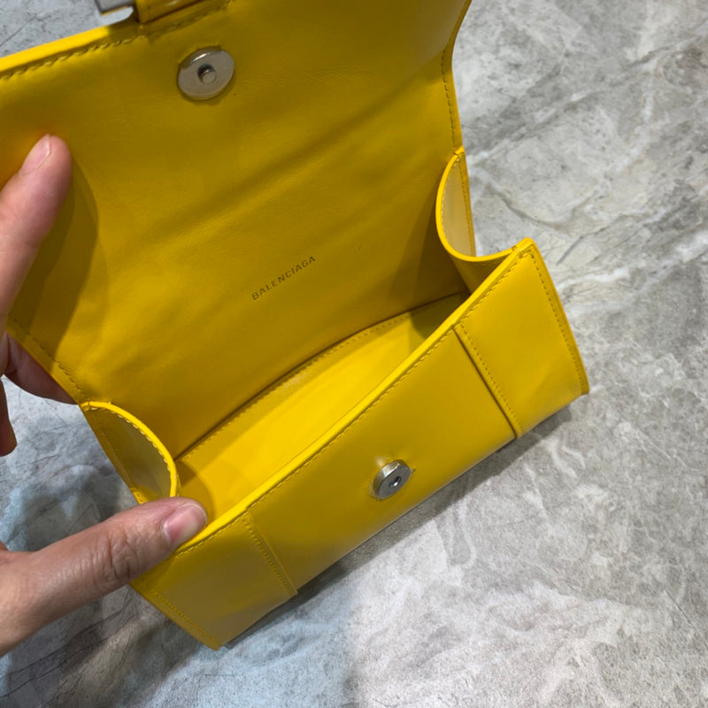 Chic Premium PU Leather Handbag - Understated Luxury Look | Women's Statement Accessory #610 - alternate angle view (image 8) of designer-inspired handbag