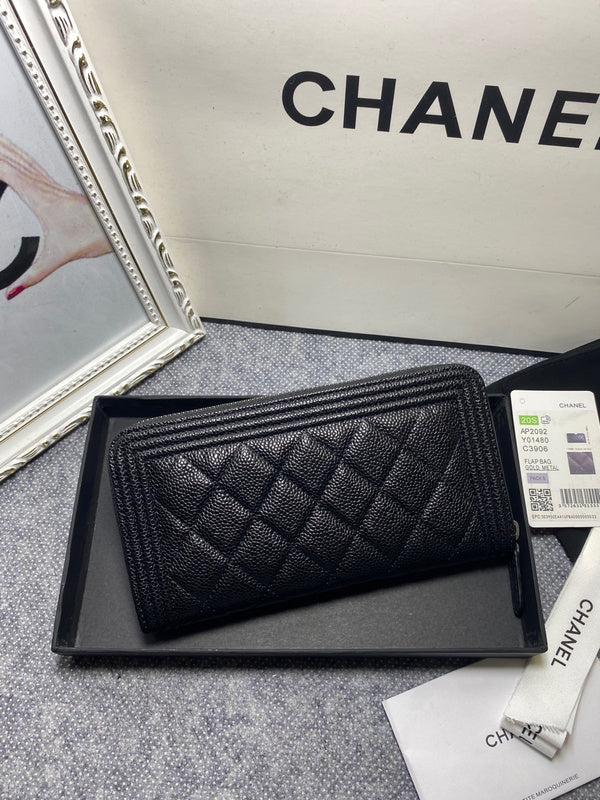 women's handbag, versatile design, view 5
