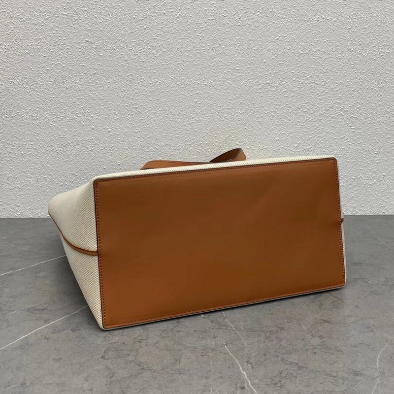Ziva's Charm handbag – styled view (22cm*9cm*19.5cm)