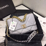 Zivas Charm Understated Luxury Fashion Handbag (Modern Wardrobe Staple) – Close-Up Detail