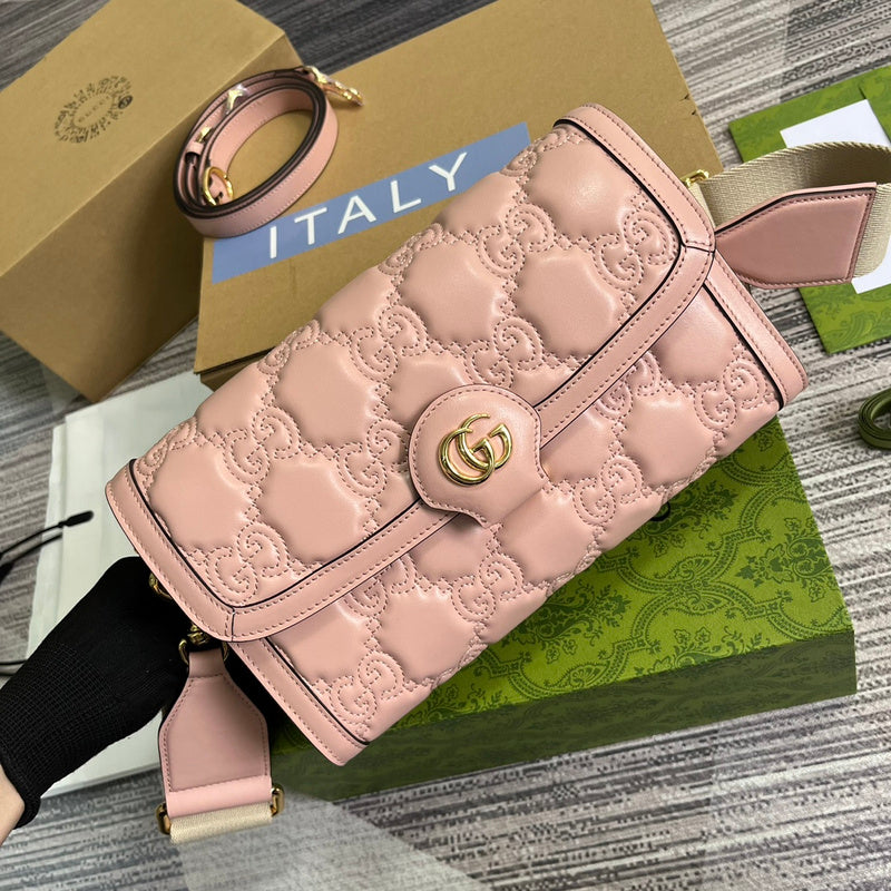 Handle and strap detail of premium modern women's handbag – women's designer-style accessory