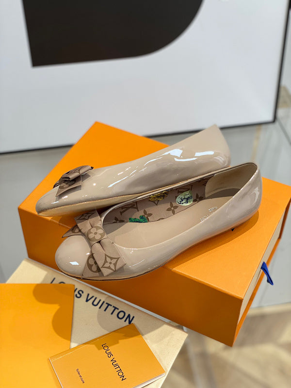 Louis Vuitton shoes Style 303 - interior and comfort detail