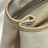  everyday bag interior and compartment view 15