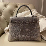  Structured top-handle bag front view 7