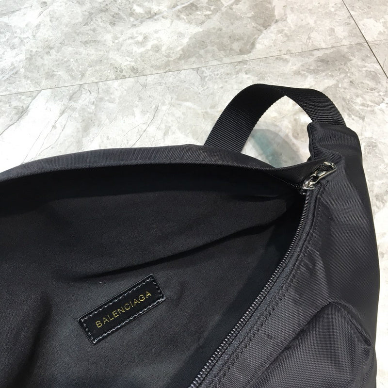 Understated Vegan Leather Handbag - Everyday Elegance | Women's Premium Handbag #239 - side angle view (image 2) of designer-inspired handbag