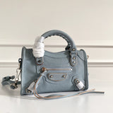Zivas Charm Modern Minimalist Look Statement Handbag (Everyday Luxury Essential) – Full Silhouette