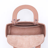 Side profile of classic everyday-luxe women's handbag – women's premium purse