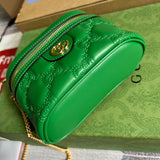 Styled lifestyle shot of structured sleek women's handbag – women's everyday handbag