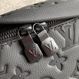  elegant carryall bag styled with outfit