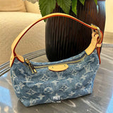  Refined tote bag carried on shoulder 10