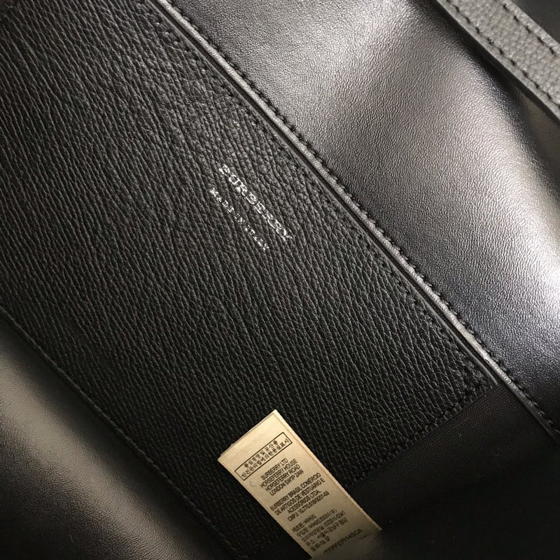 Ziva's Charm handbag – lifestyle view (one versatile size)