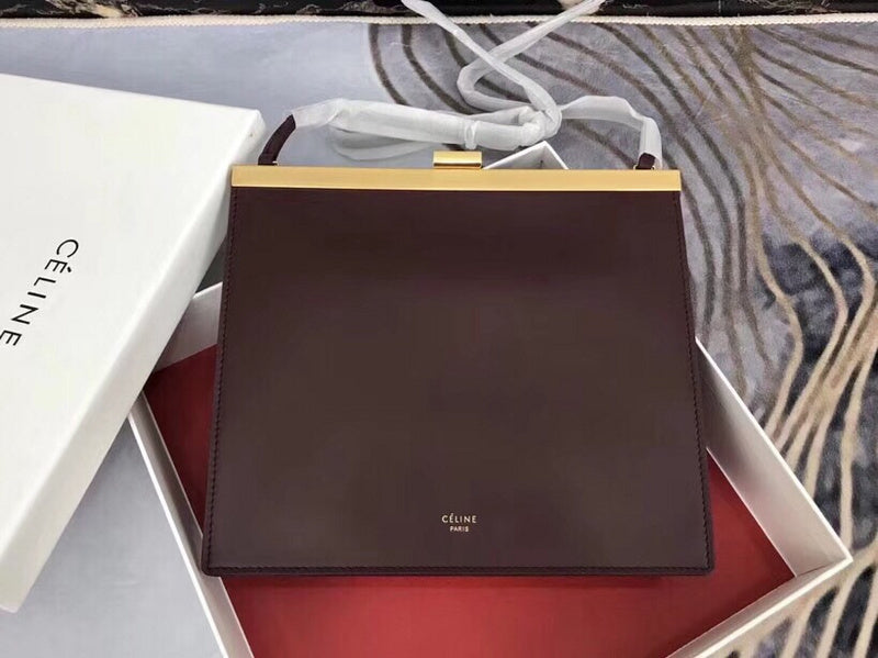 Close-up detail of modern everyday-luxe women's handbag – women's luxury handbag